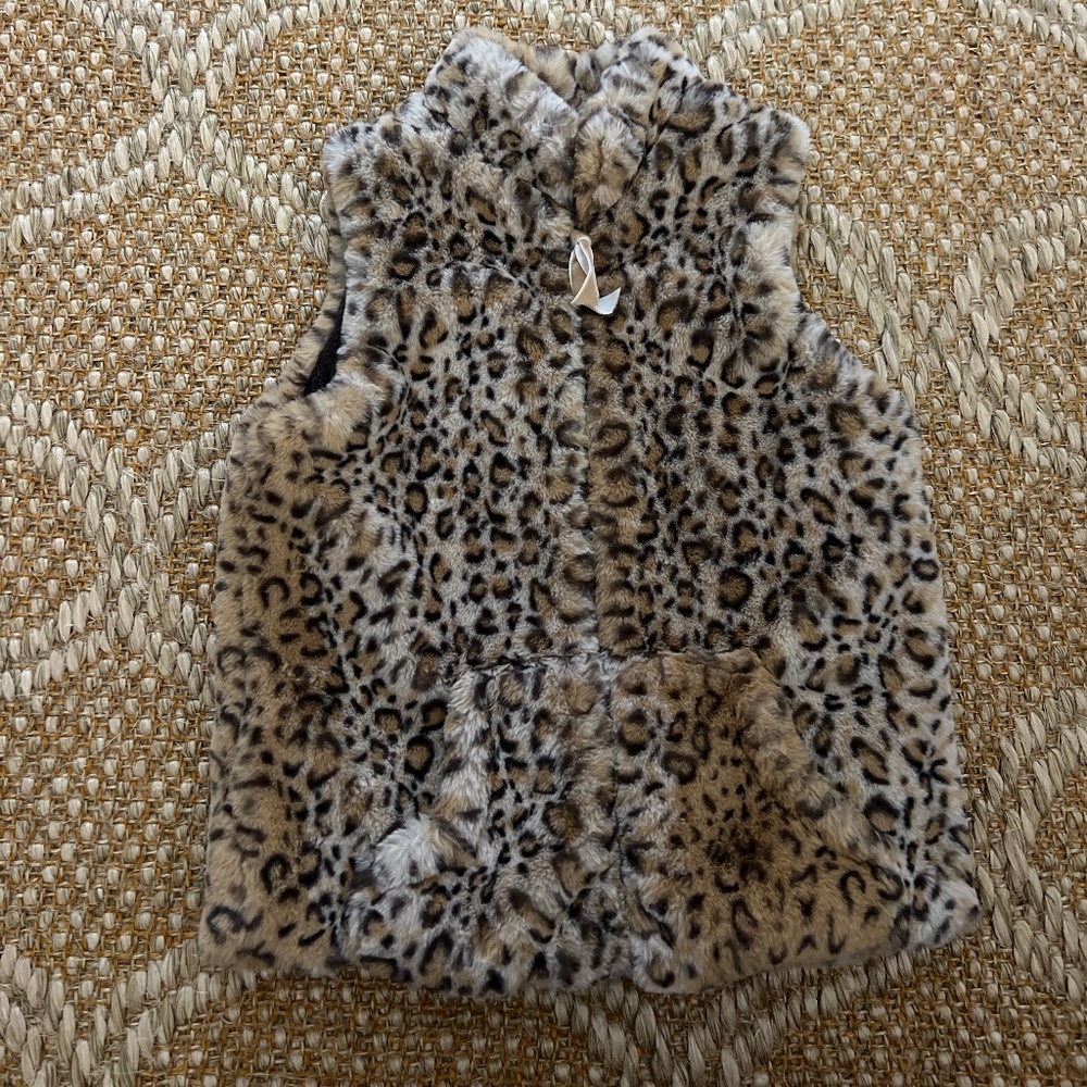 American Widgeon size 12 girls faux fur vest — SO SOFT!